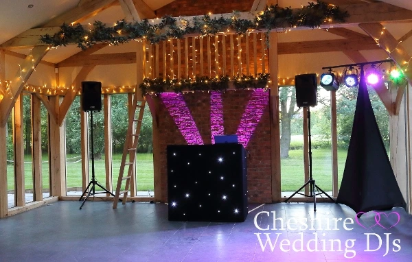 Wedding At The Oaktree Of Peover
